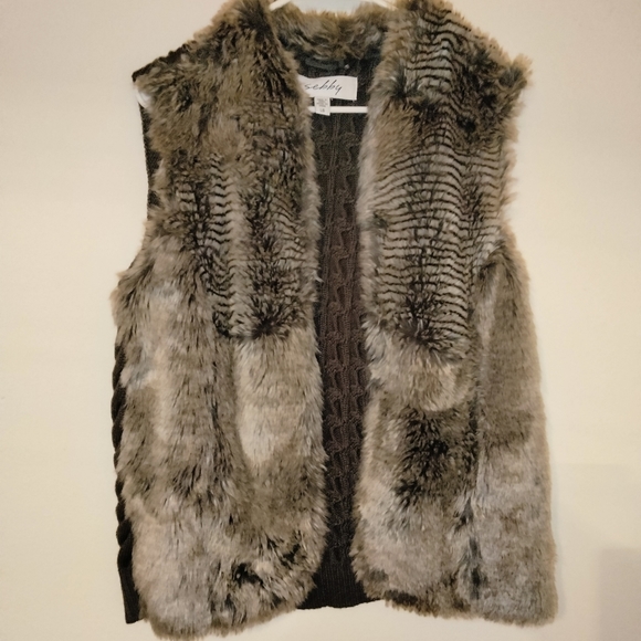 Sebby (Size L) Front Faux Fur & Back Cable Knit Fall Winter Open Cardigan Vest - Picture 2 of 15
